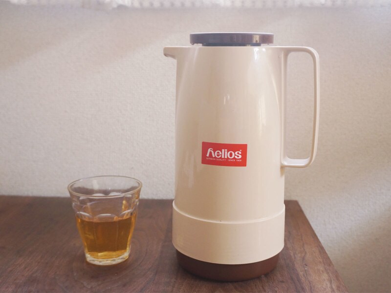 レトロなデザインで使いやすい！ドイツ老舗メーカー「ヘリオス」の卓上魔法瓶