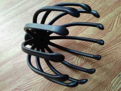 アカイシの「ツボヘッド」で筋肉のこりをほぐす！ 頭皮を簡単にリラックス