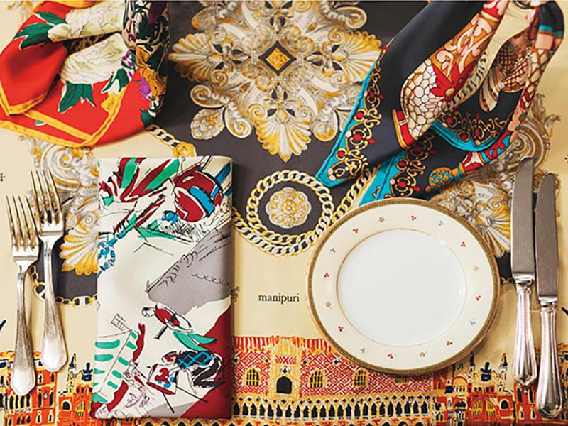 ヴィンテージ風スカーフが今の気分！ 世界中で注目の日本ブランド「マニプリ」