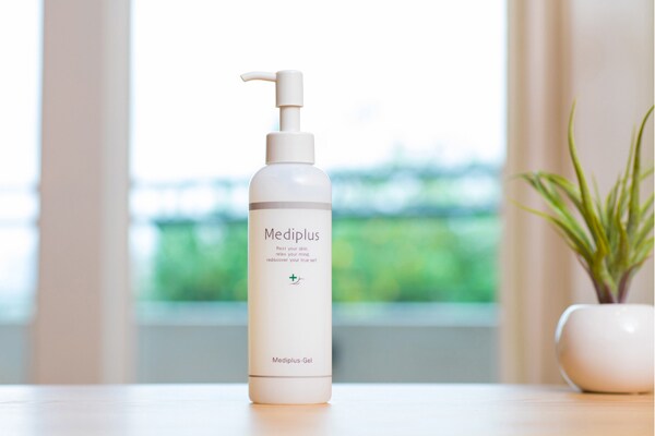 新品　メディプラスゲル　オールインワンゲル状美容液　4本セット　d メディプラスゲル オールインワンゲル状美容液 4本セット d Mediplus