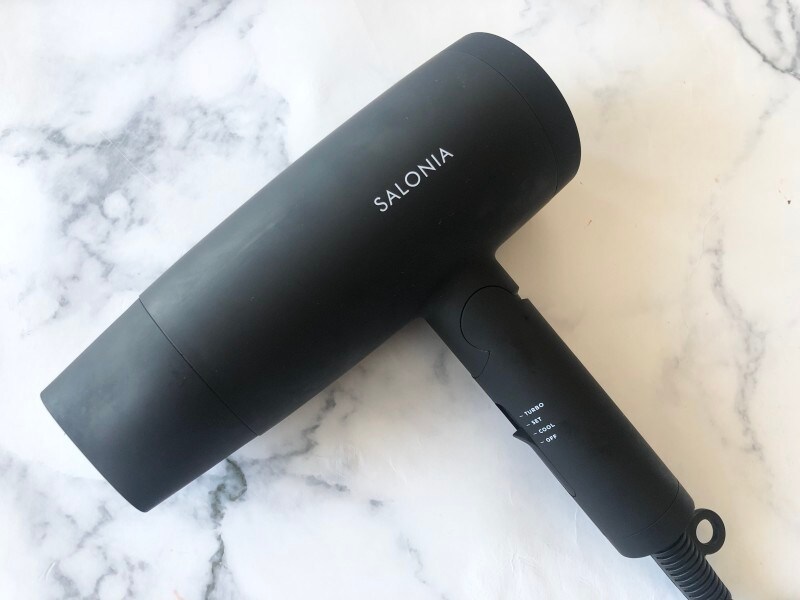 髪を傷めず時短で乾かせる！SALONIAのスピーディーイオンドライヤー