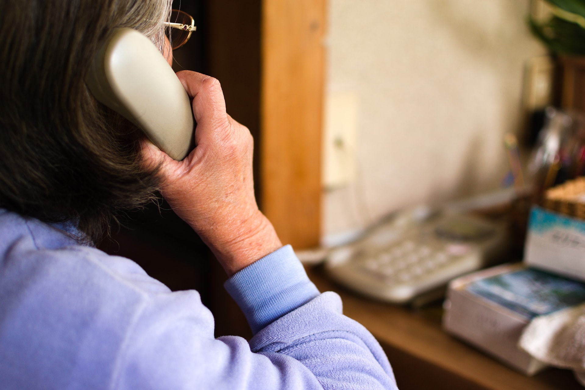 詐欺師に騙され、300万円を用意した祖母。「令和」のオレオレ詐欺の手口にゾッ…