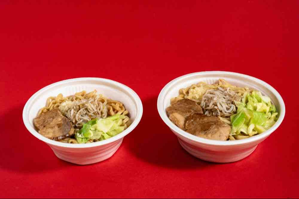 ラーメン荘 歴史を刻め監修 豚ラーメン