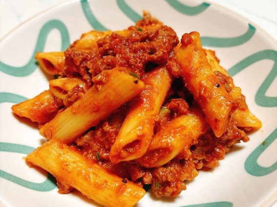 コストコの「ラグーペンネ」はお肉の旨味がぎゅっと詰まった本格デリカ
