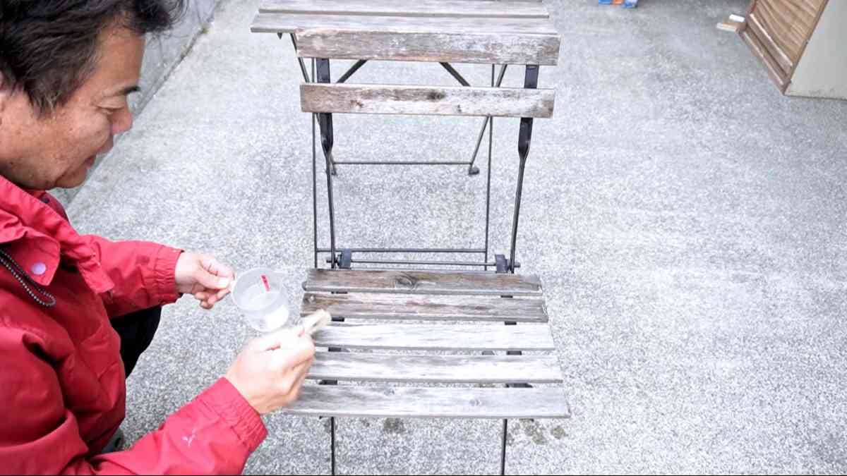 IKEAのテーブルとイスを復活させる