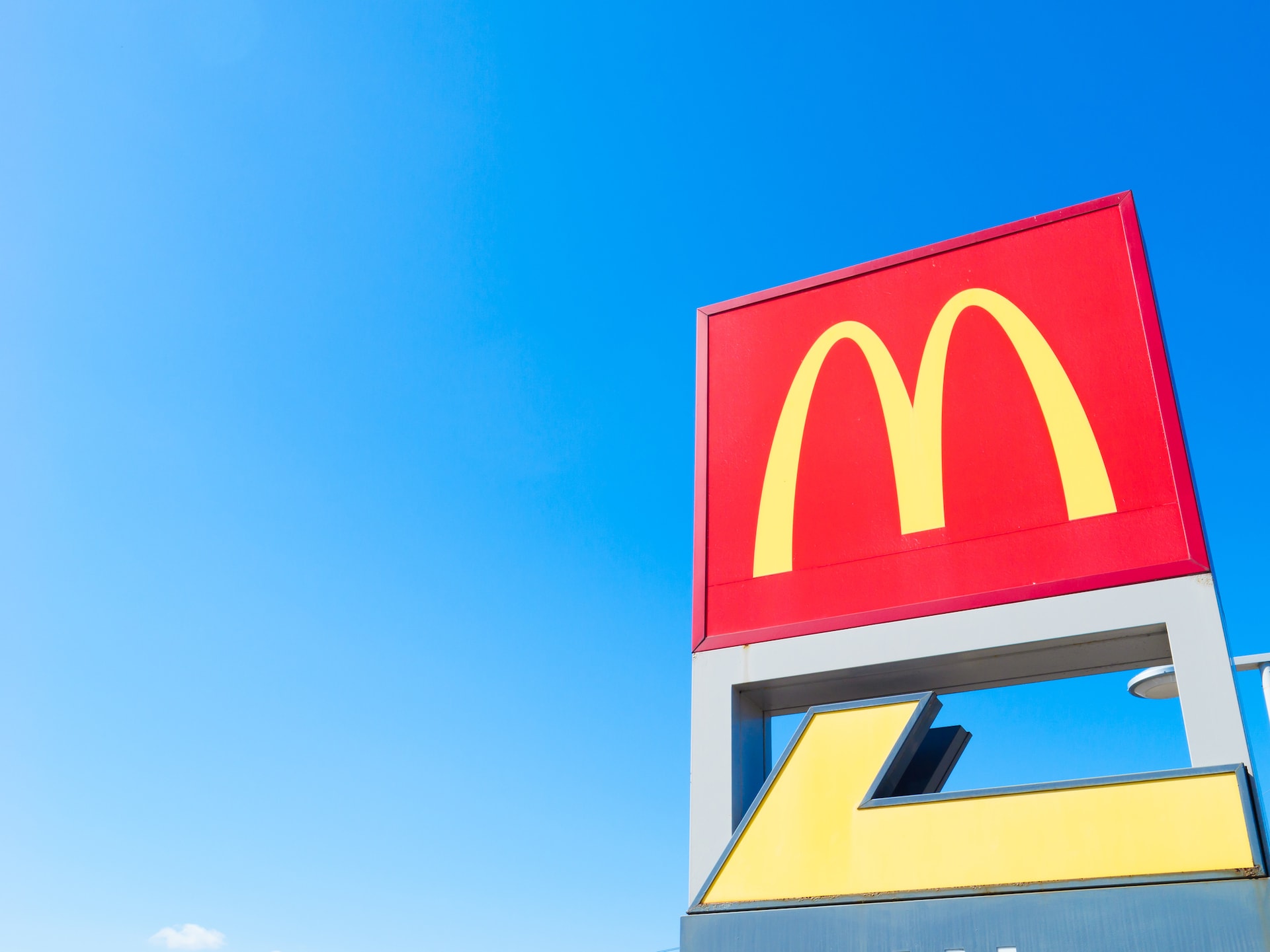 【マック新作】今度のコラボもかわいすぎ…即完必死のハッピーセットの内容は？