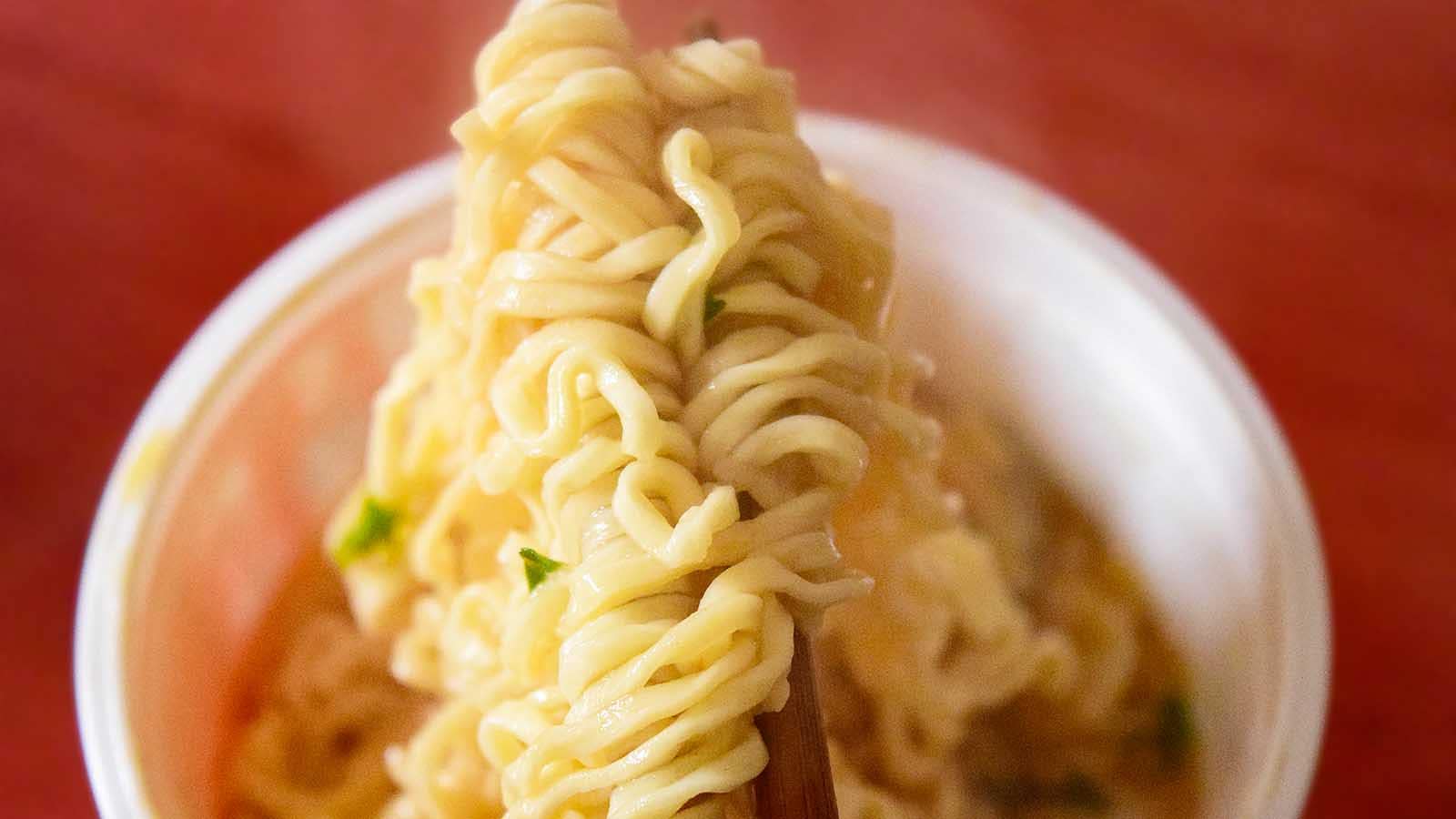 麺はややかためで、ほどよいコシが感じられるのが印象的