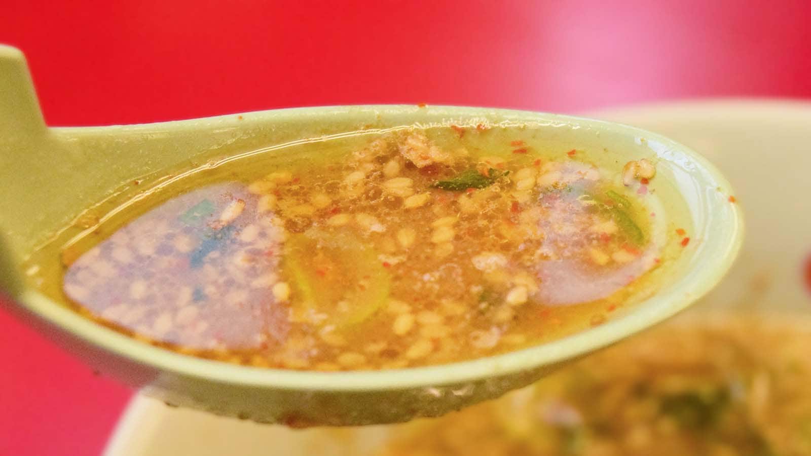 つけ麺スープ本来のピリッとした辛さがより際立つようになります