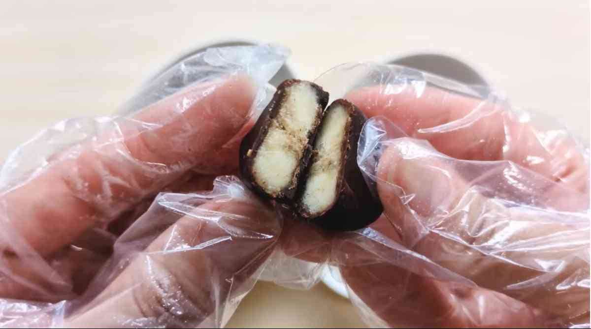 「チョココーティング冷凍バナナ」