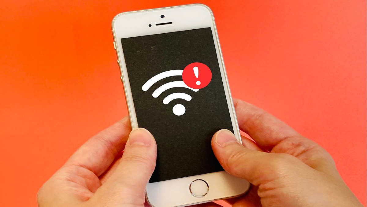 「Wi-Fiに繋いでいるから安心」は間違い！iPhoneが勝手に通信を切り替えるお節介機能は即オフ推奨