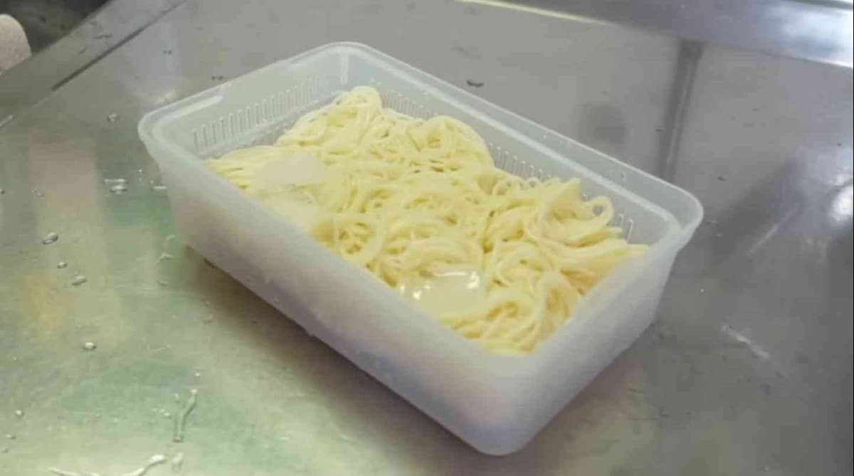 水切りできるザルつきパック