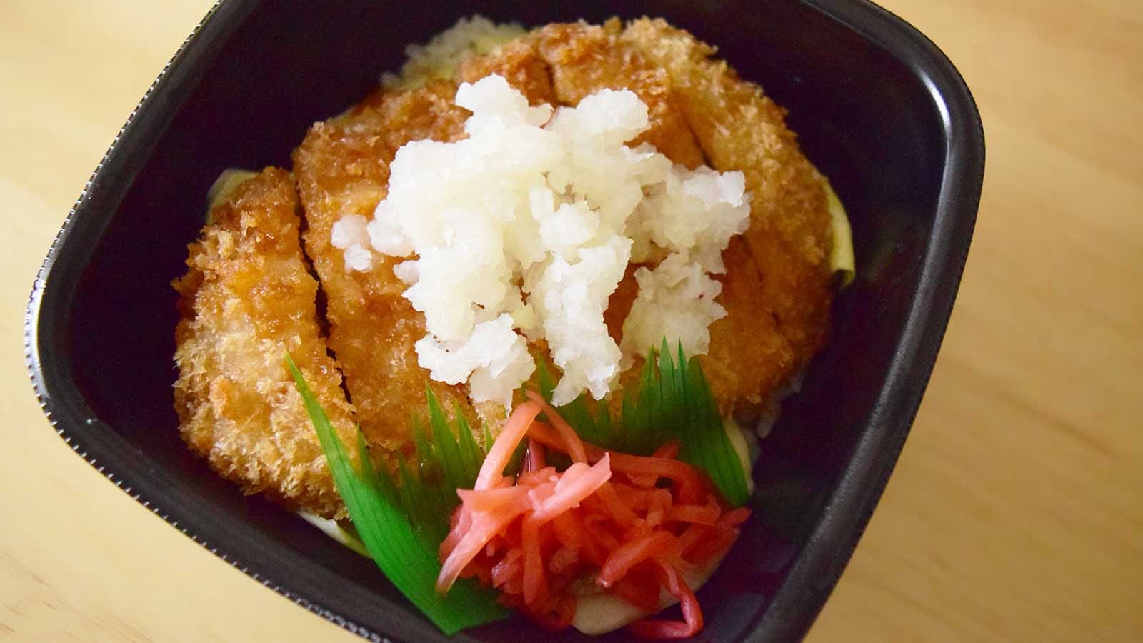 今回は大根おろしとかつめしのたれを合わせて実食。