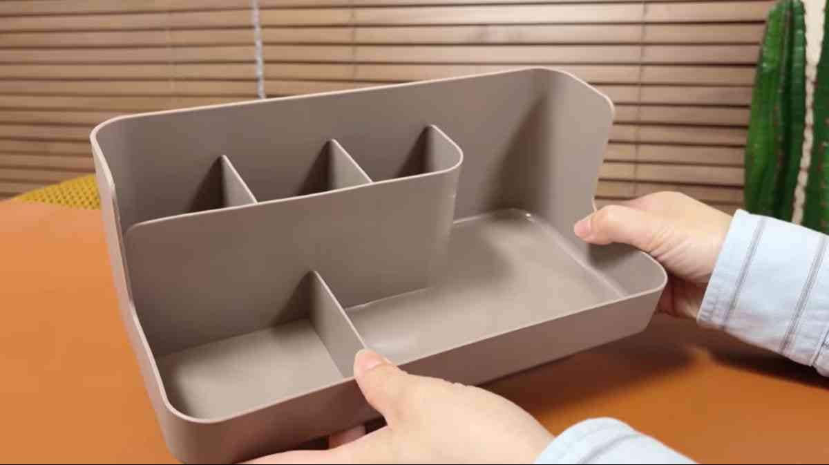ダイソー┃5分割整理箱