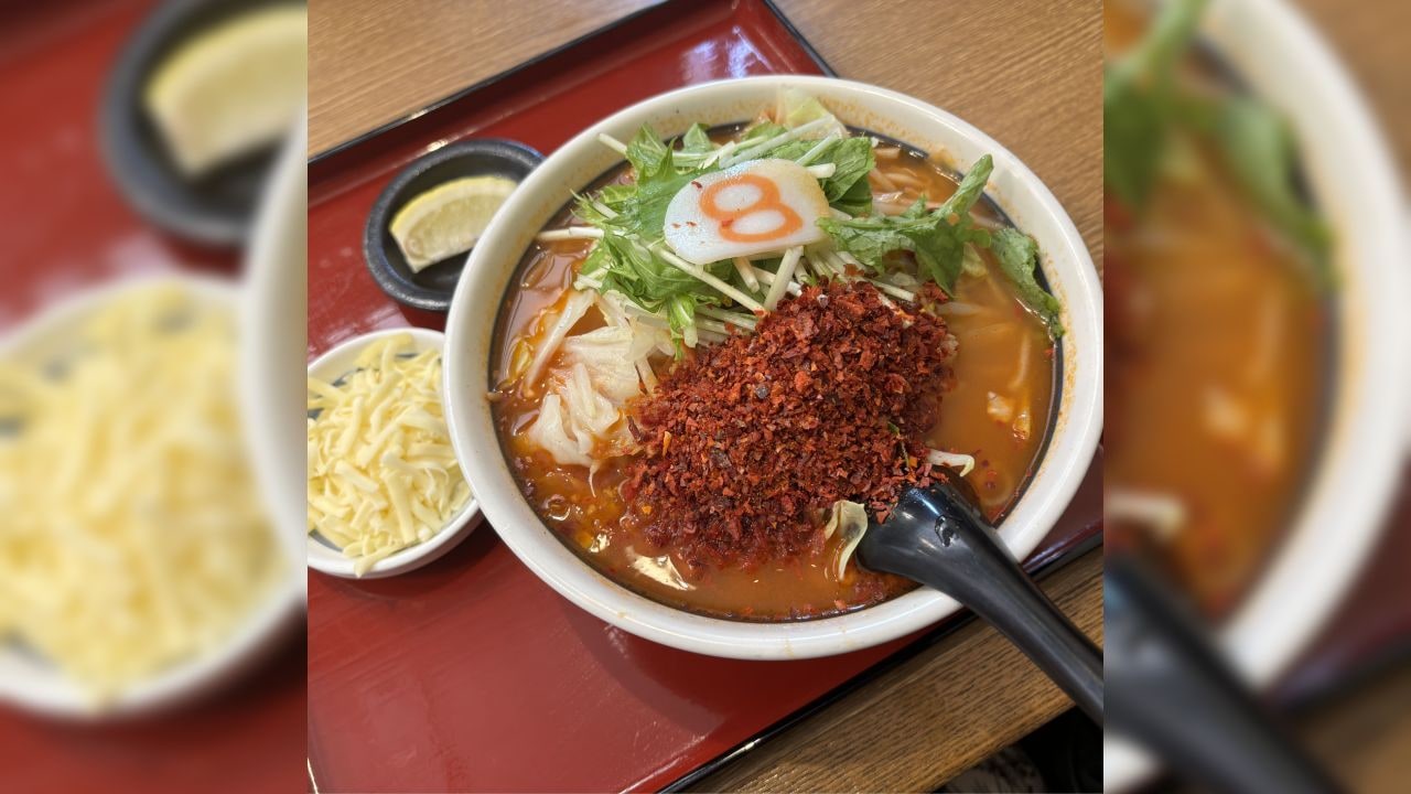 遊園地の思い出とともに。老若男女に愛される地域密着の汁なし麺