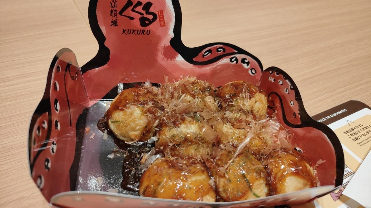 大阪旅行の心残りを解消! フードコートで味わう本場のトロトロたこ焼き