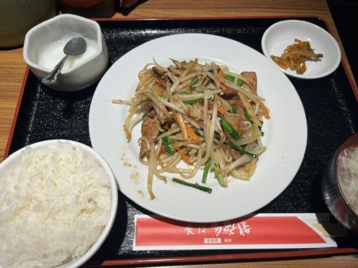 疲れた心と体を癒やす！ 店員さんの優しさとこだわりのレバー炒め