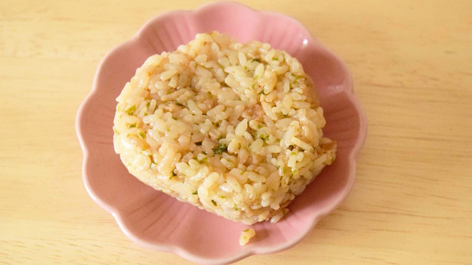 やみつきになるおいしさが特徴のおにぎり