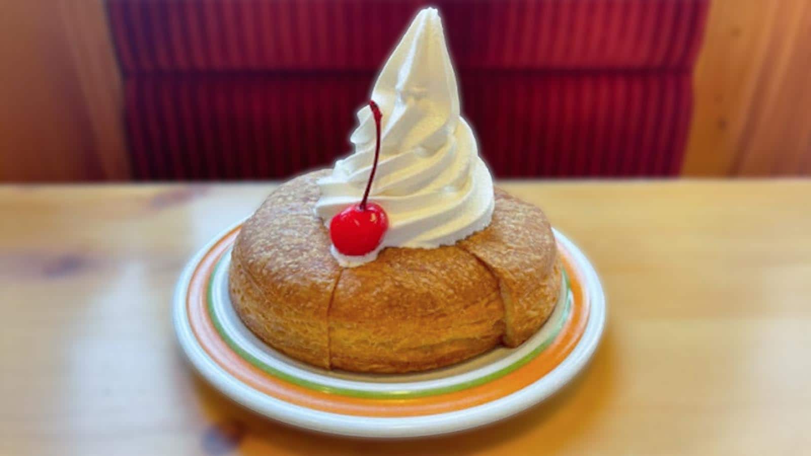 コメダ珈琲店の「シロノワール」