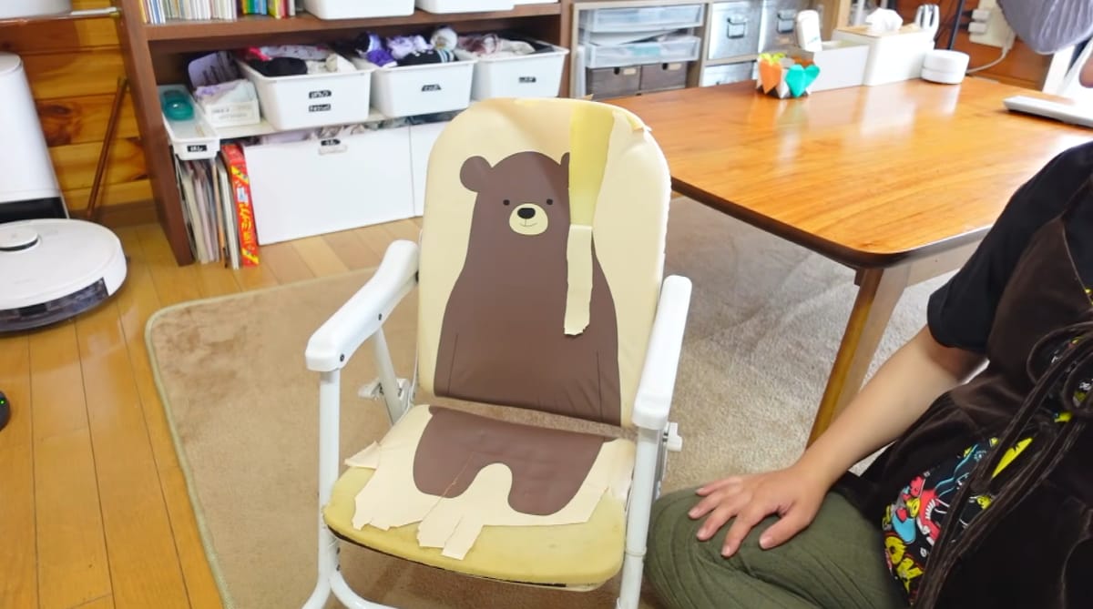 100均DIY ボロボロのベビーチェア、本当に直せる??