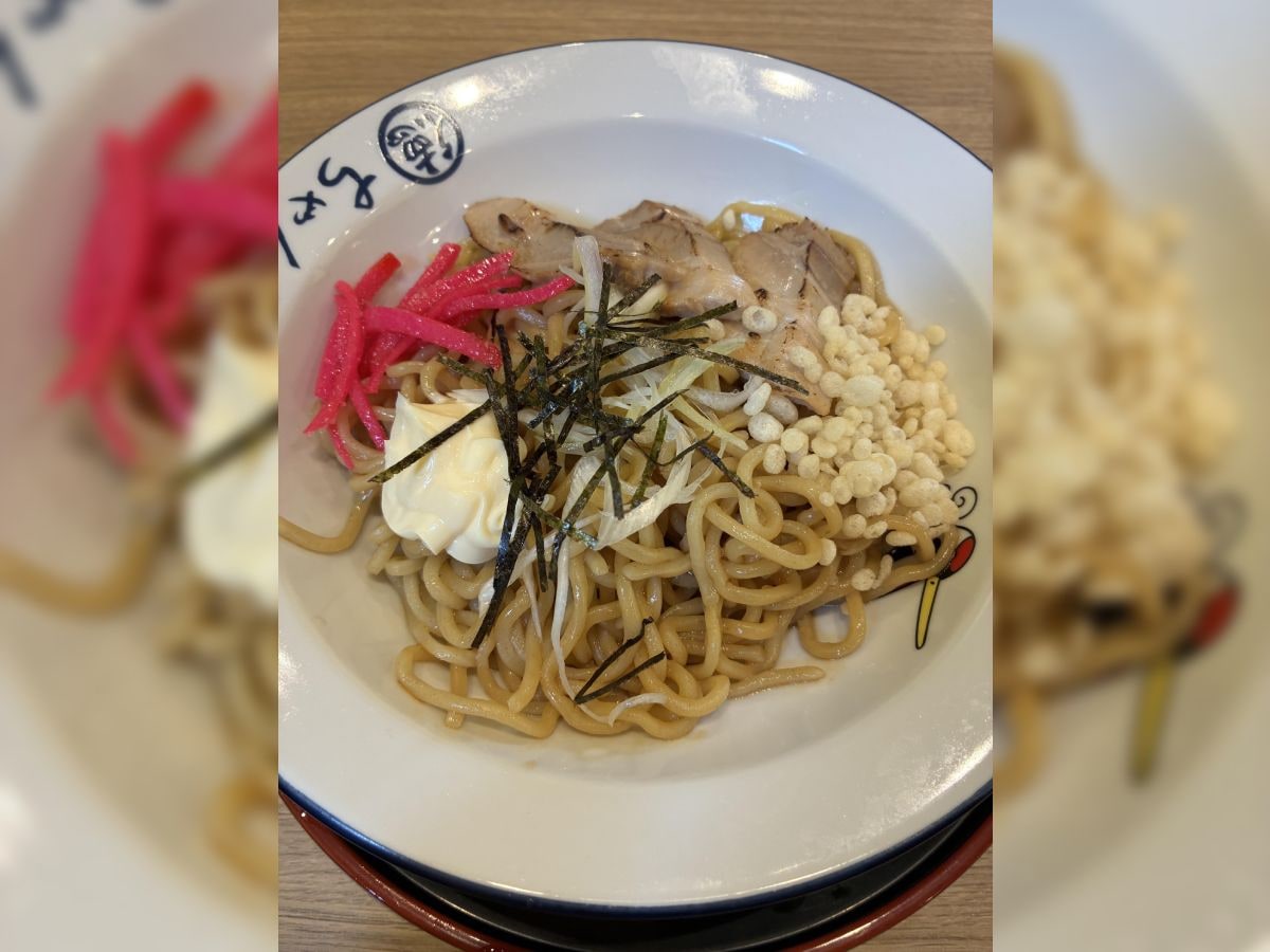 新入社員時代の思い出の味！パンチが効いているのにペロリといける絶品油そば