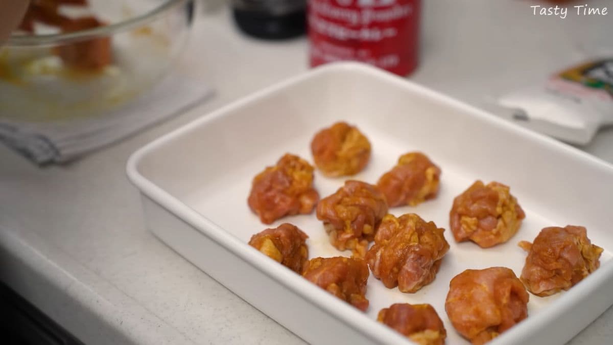 「豚こまのカレー唐揚げ」