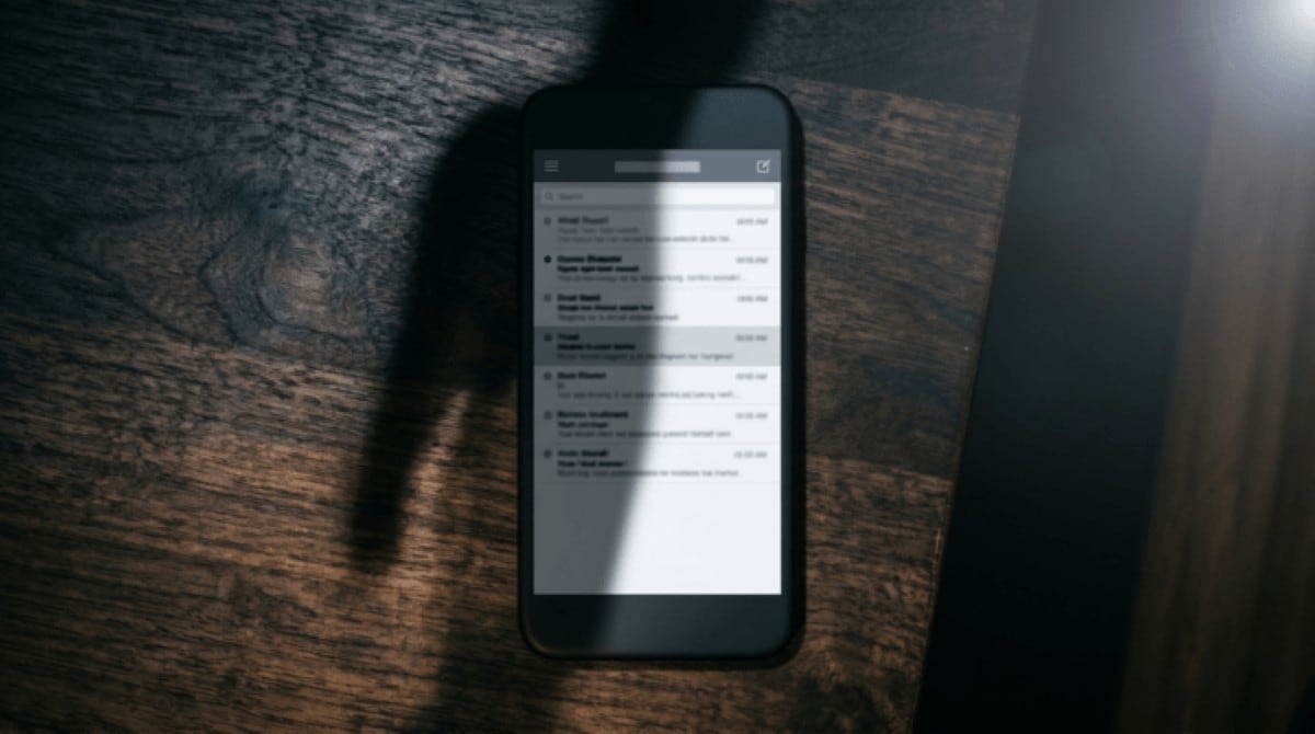 あなたのGmail、通知なしで政府に渡っていた？
