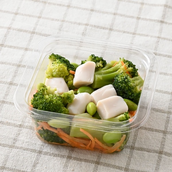 ファミマルkitchen「増量 ごま油が香る!ホタテ風味の緑野菜サラダ」