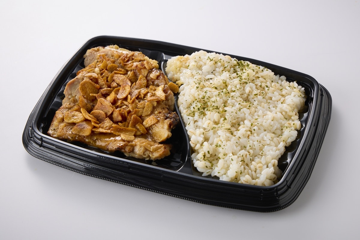 ドン・キホーテ「偏愛めし」の「最香チキン弁当」(画像提供:PPIH)