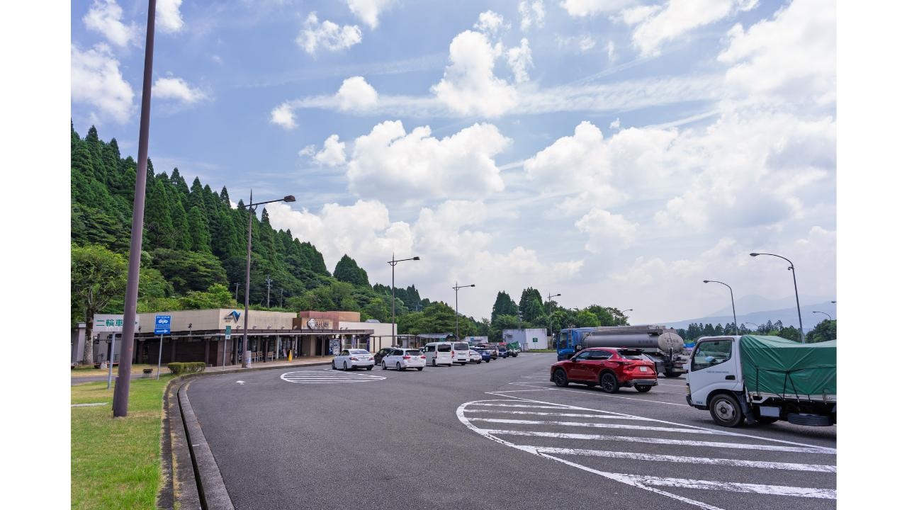 GWの大黒PAでドアパンチ！逃げかけた加害者を認めさせた警察連携
