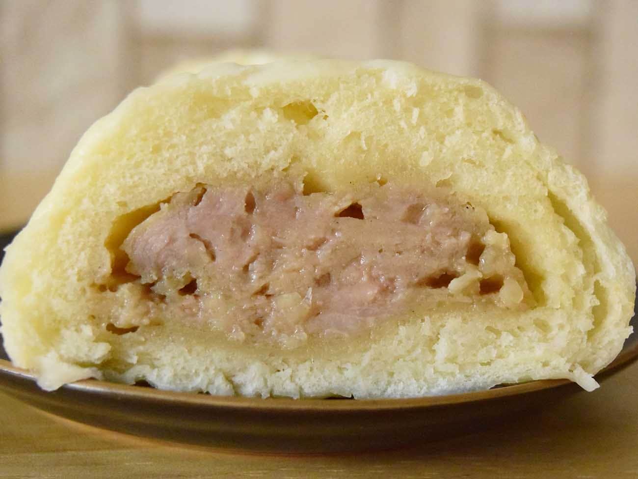 豚肉の旨みと玉ねぎの甘みが感じられる、スタンダードな味わい