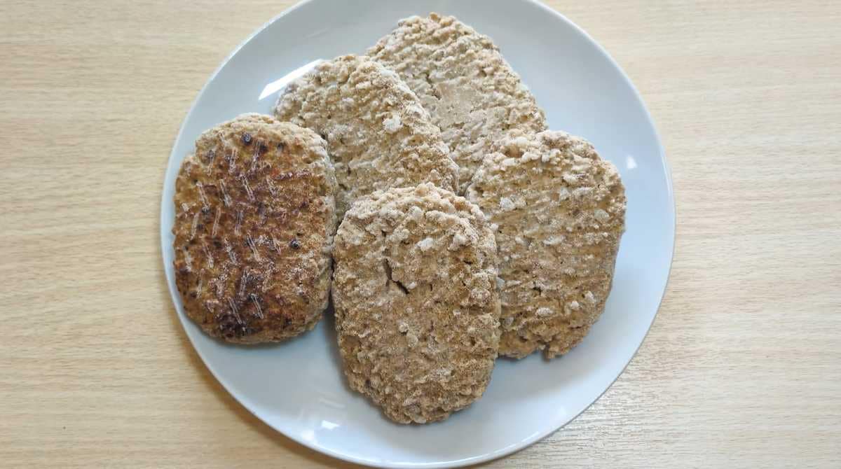 業務スーパー┃お肉屋さんの牛豚焼き上げハンバーグ