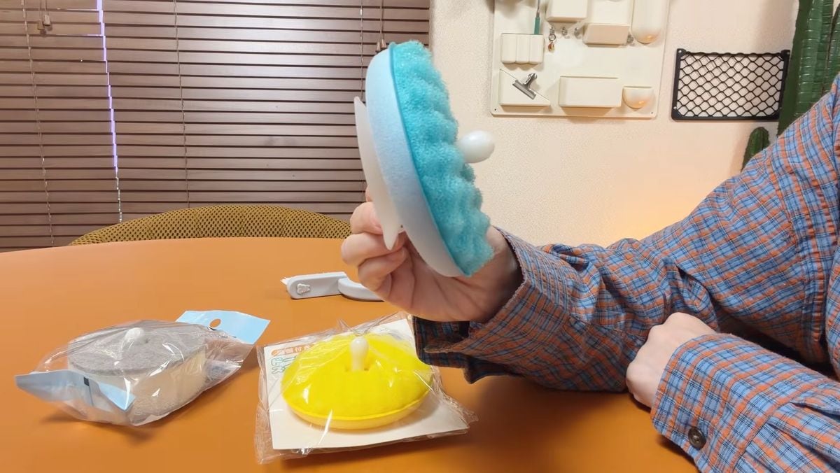 ドーナツ型スポンジ