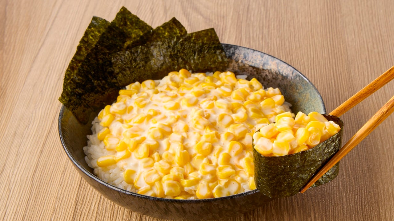 「コーンマヨ軍艦丼(海苔付き)」