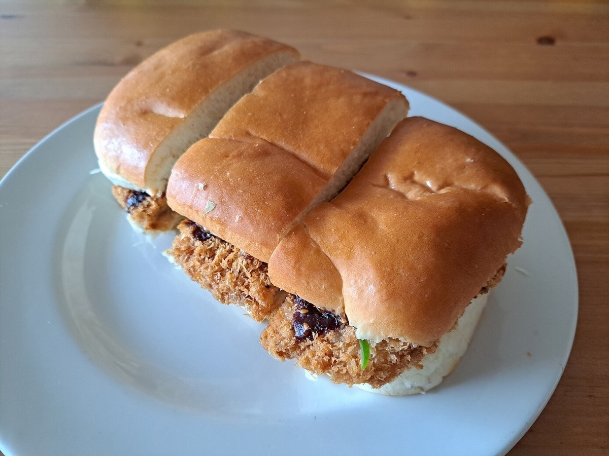 【コメダ】人気のカツパンやナポリタンなど食事系メニュー3選・ボリューム満点でがっつり食べたいときにおすすめ