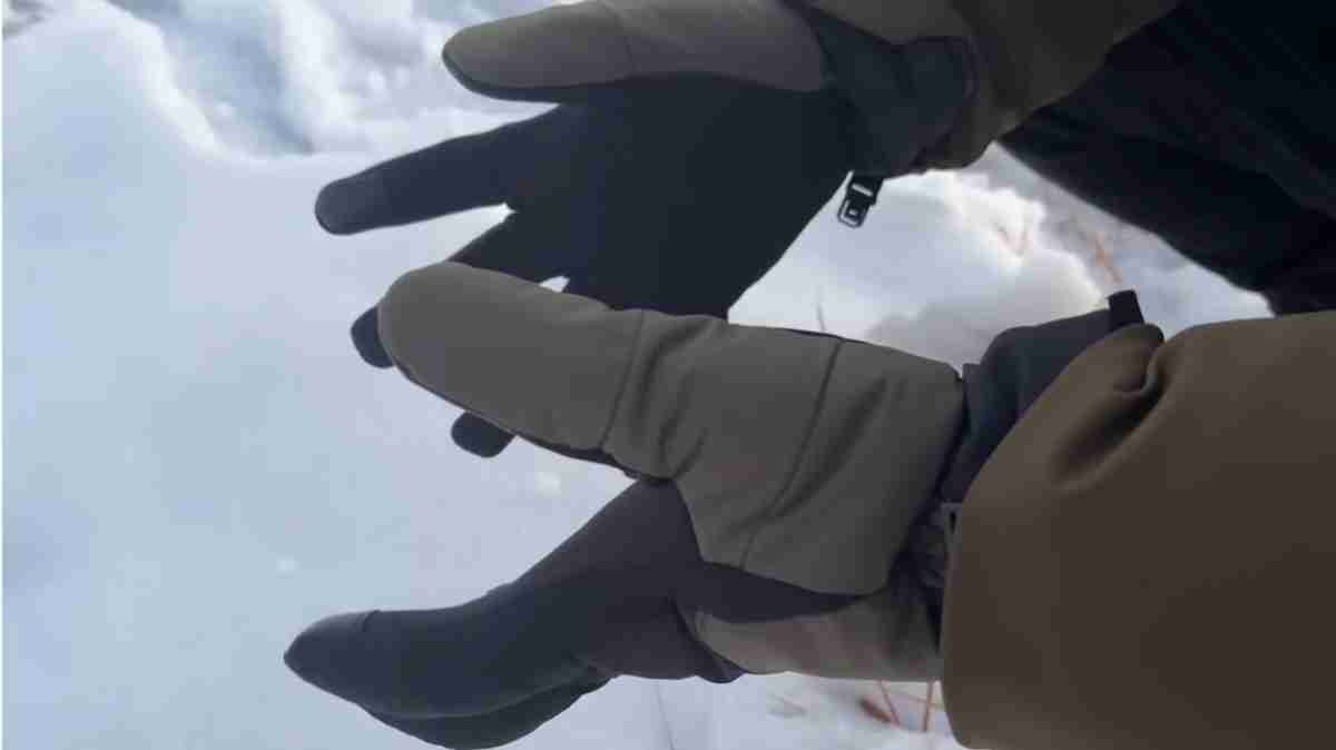 【ワークマン】防寒フュージョンダウングローブ（1900円）は雪の日にも役立つ！タッチパネル対応で使いやすい