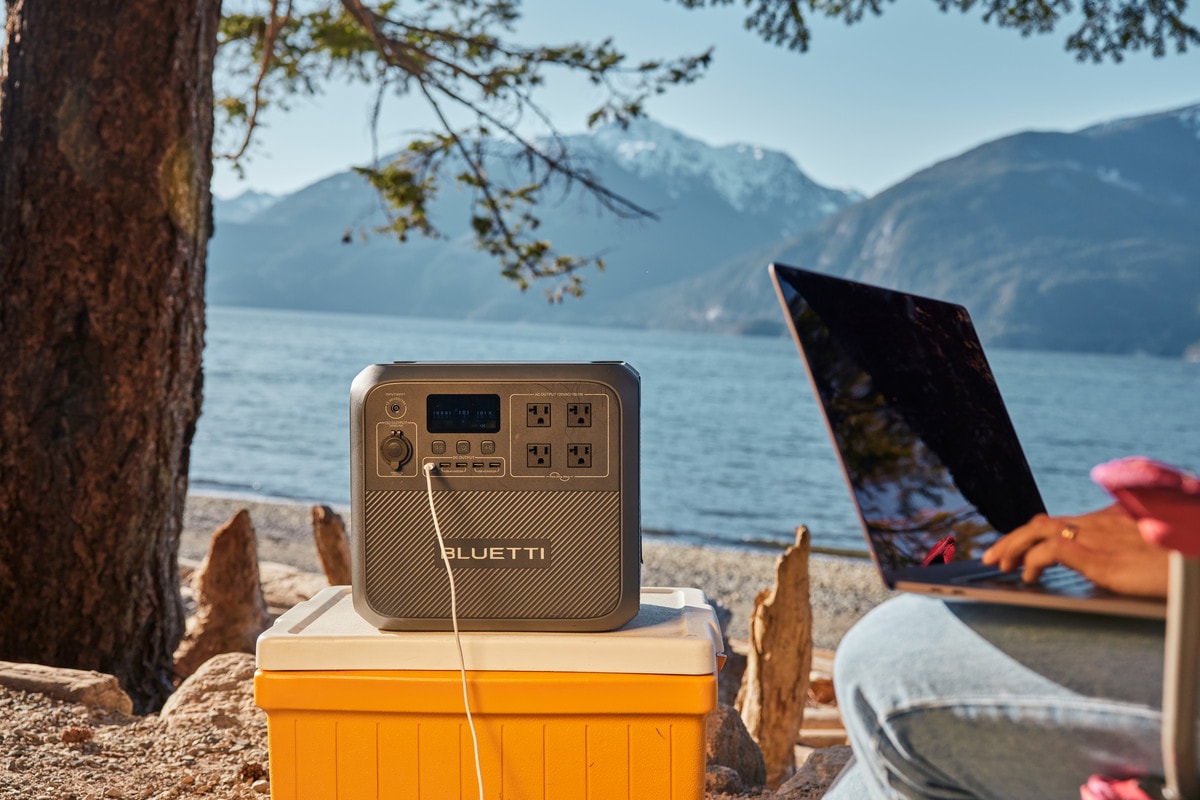 【PR】アウトドアで電子レンジ調理もイケる!?ウワサの大出力ポータブル電源がついに登場