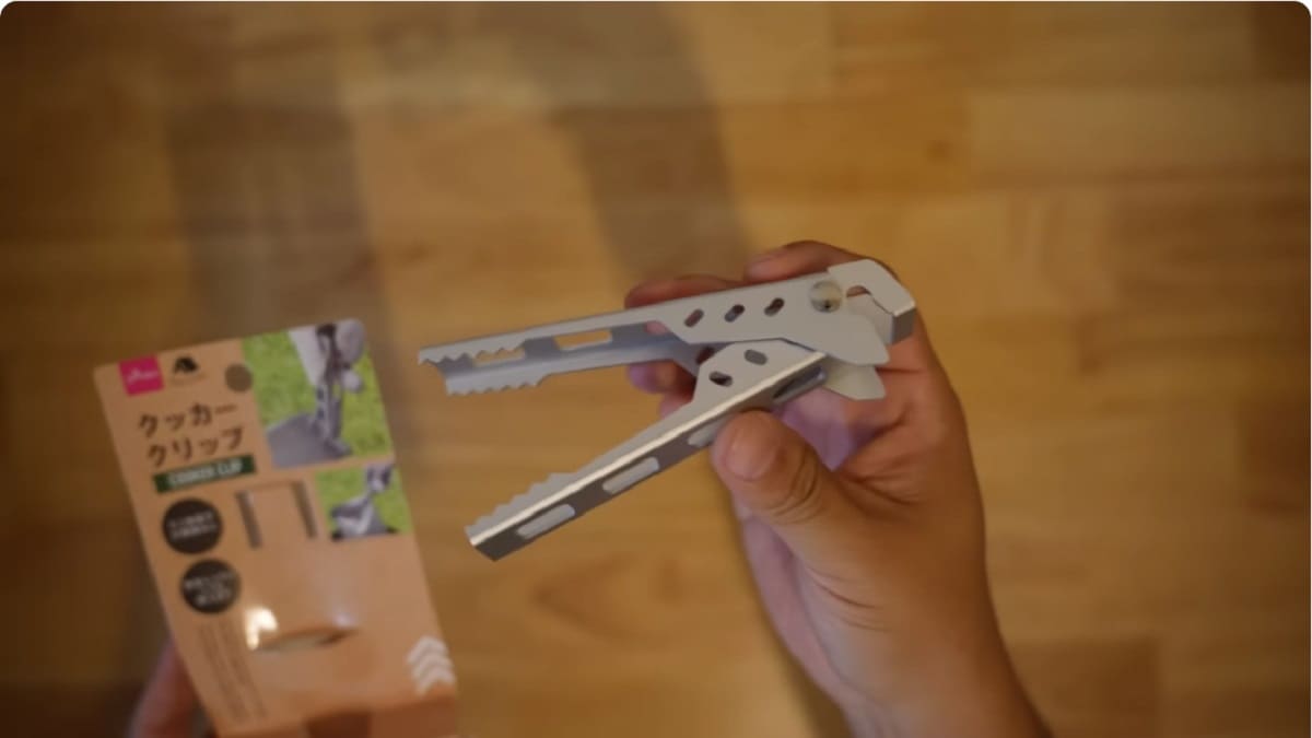 全キャンパー必見！【ダイソーギア】がコンビニでも買えるの知ってた？クッカークリップの取り扱い店舗や使い方を紹介