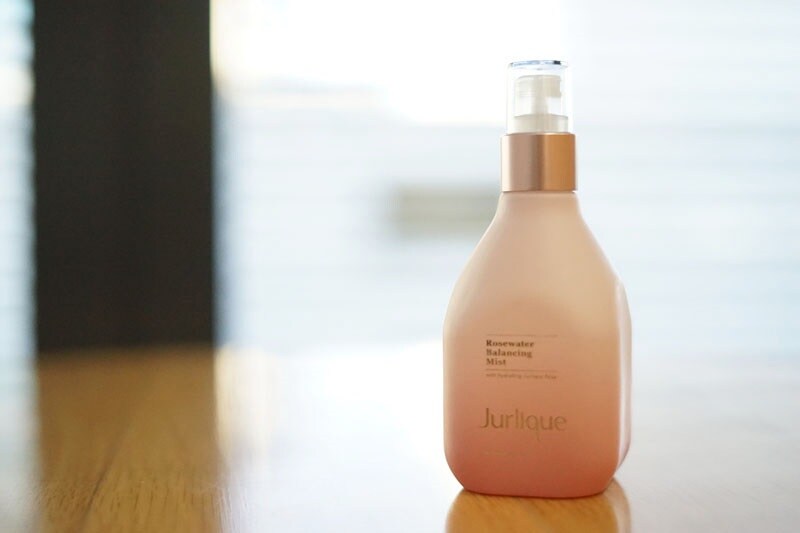 バラの香りで女子力アップ！Jurliqueのオーガニック化粧水