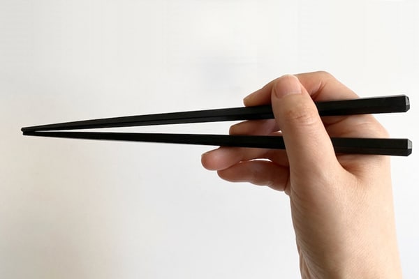 ミニマリストがおすすめ！はりま屋の「すべらない箸」が持ちやすくて便利