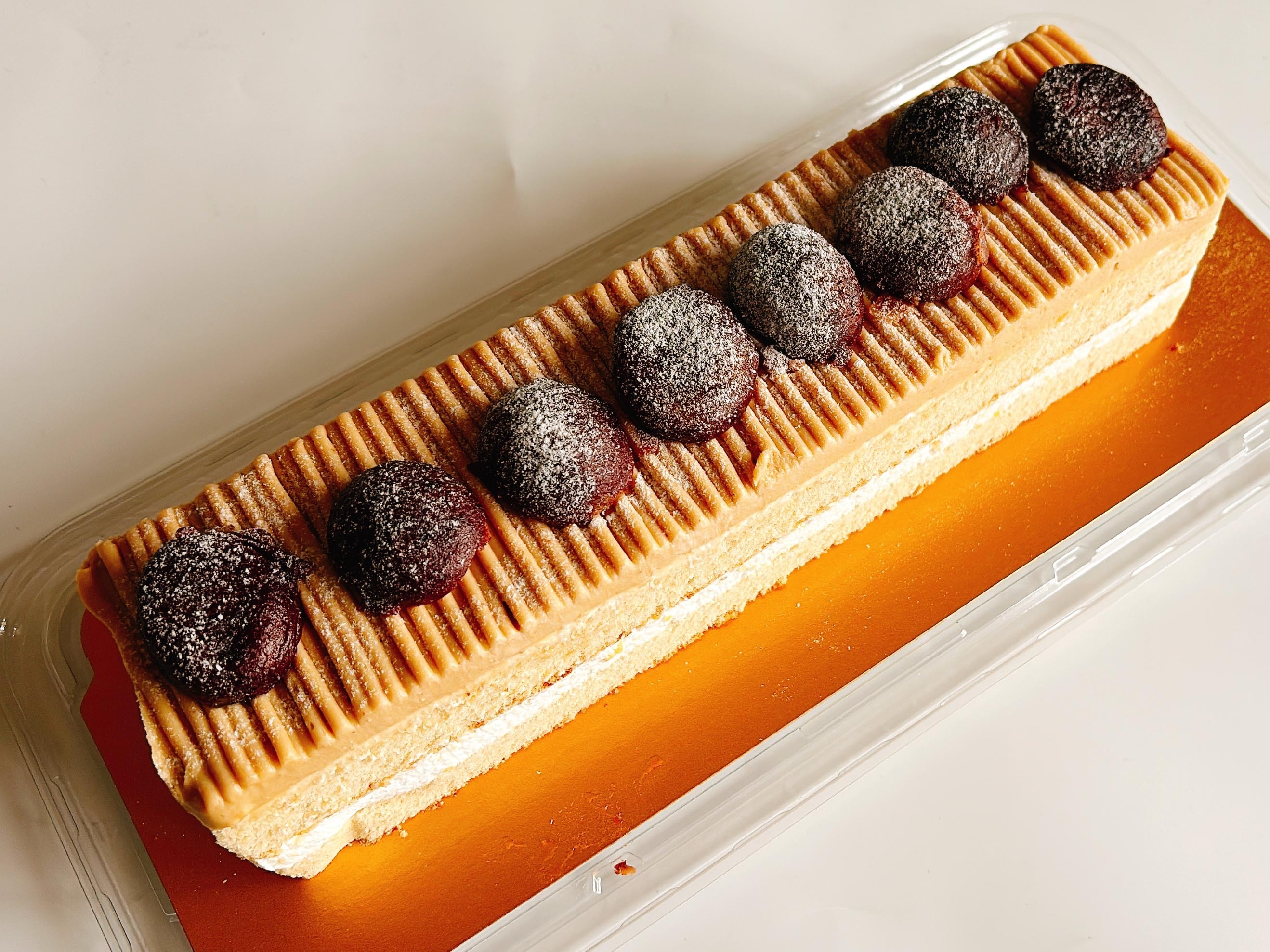 コストコの「モンブランバーケーキ」