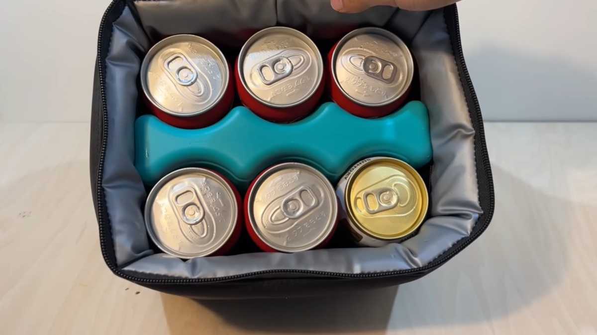 ダイソー「缶ドリンク用保冷剤」はソフトクーラーと相性抜群