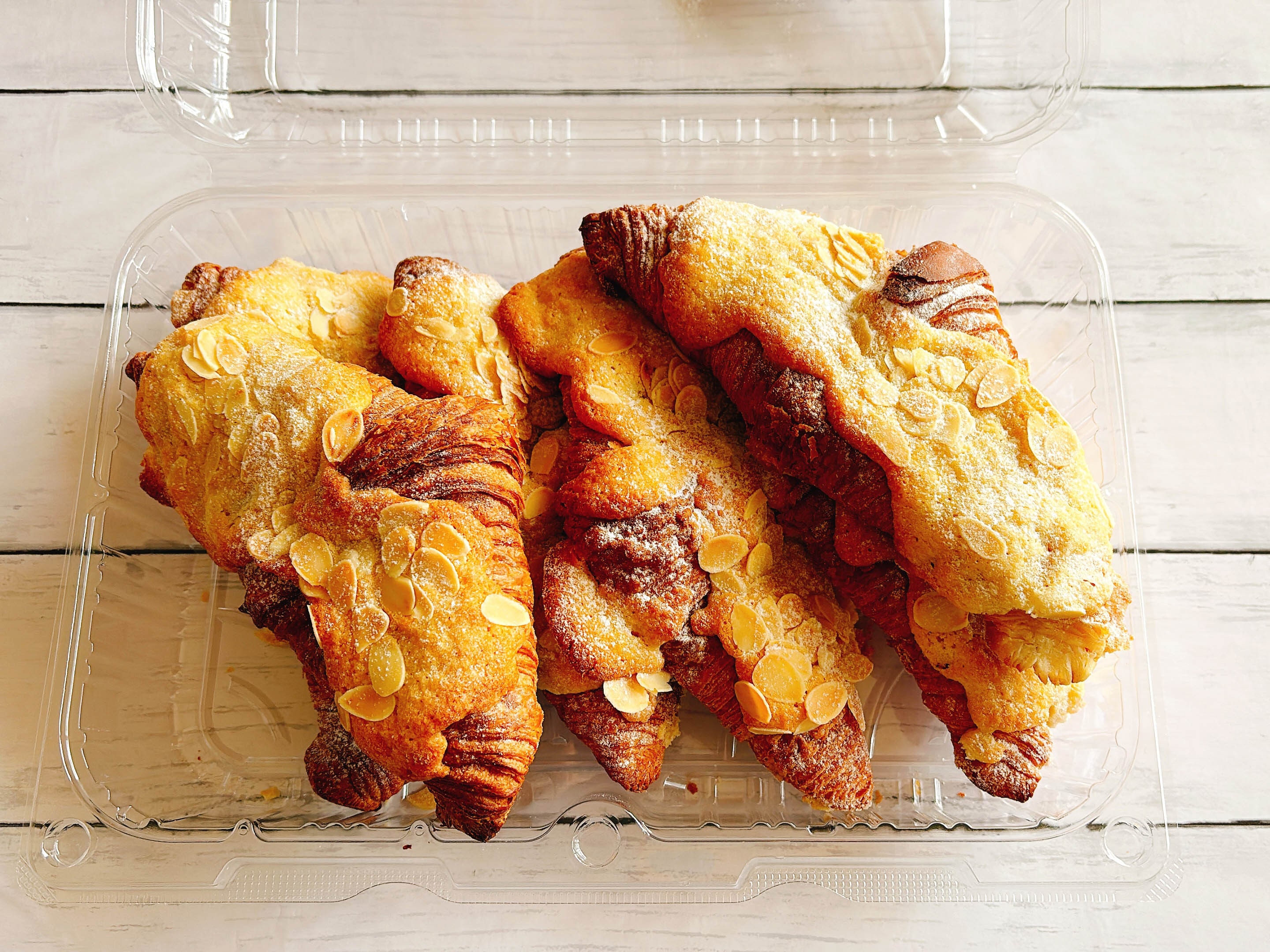 コストコの「アーモンドクロワッサン」