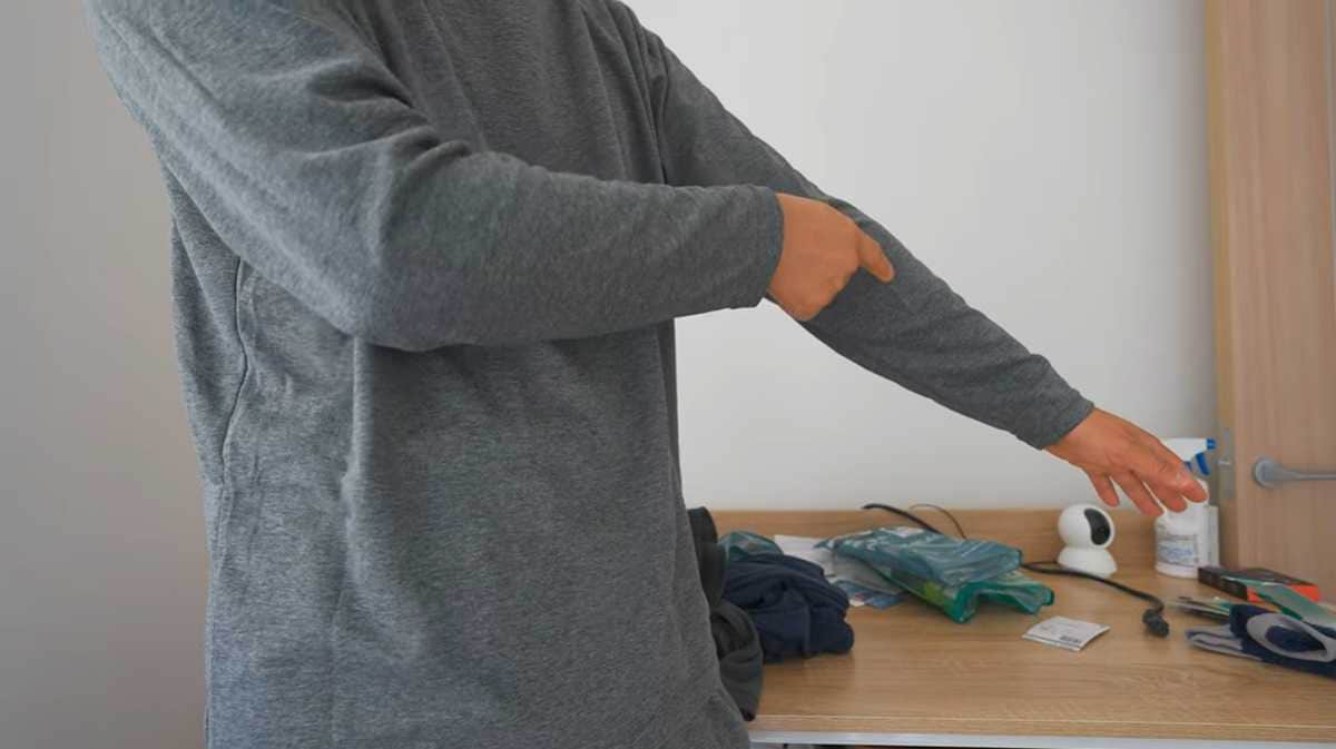 ワークマン「メディヒール(R)ルーム長袖シャツ＆パンツ」はふっくらした生地感