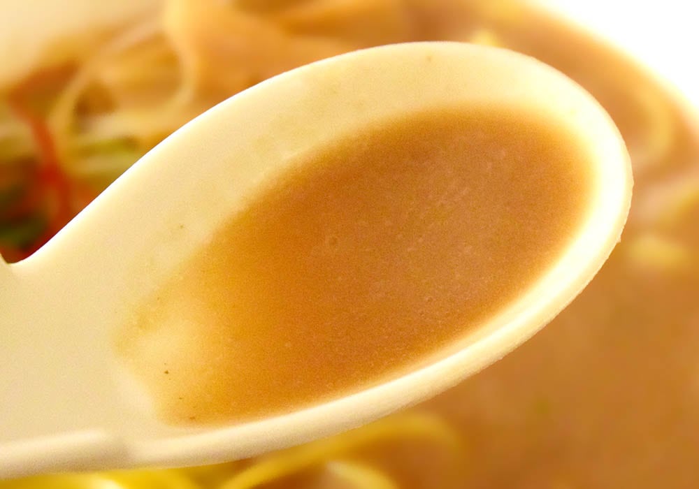 口の中に余韻が残るこってり感が楽しめます