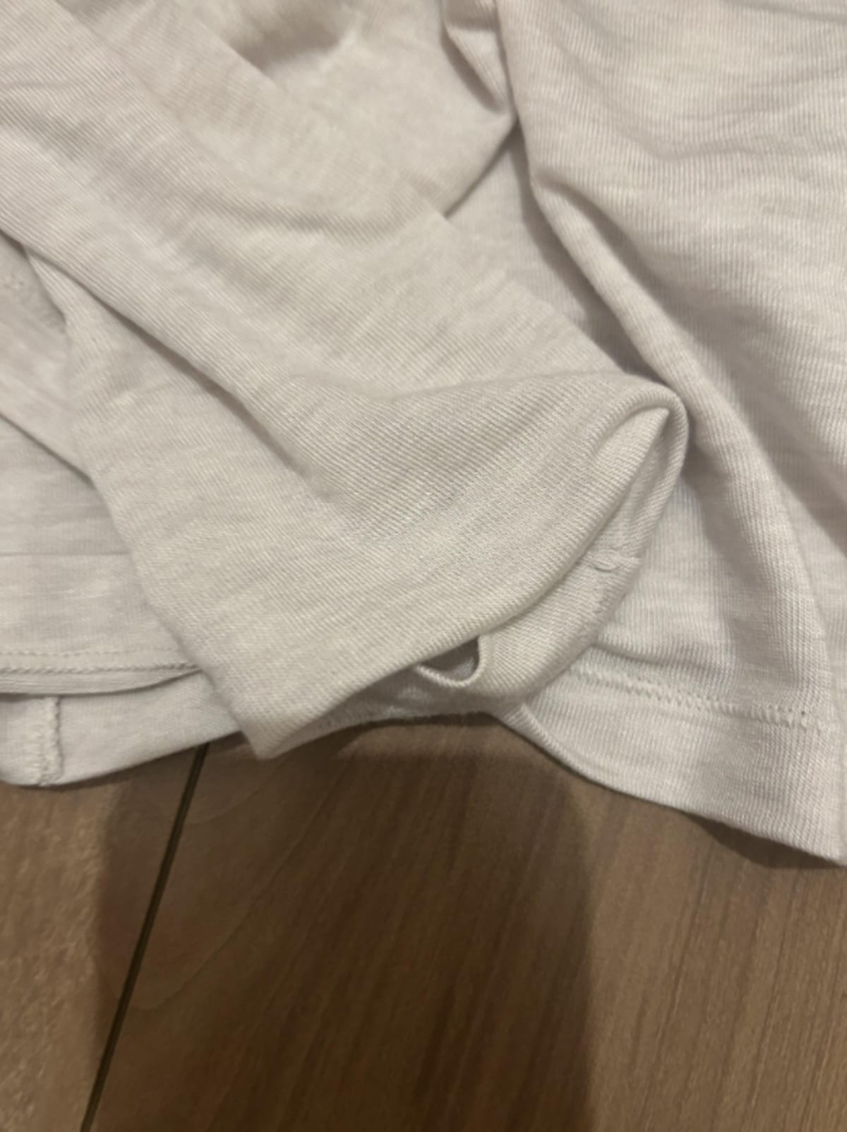 ユニクロの「極暖ヒートテックカシミヤブレンドクルーネックT（9分袖）」