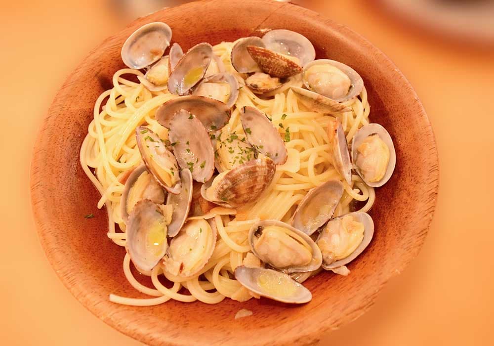 あさりがゴロゴロと入っており、食べ応え抜群