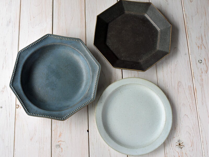 地味な料理も華やかに！和食にも洋食にも映える「よしざわ窯」の和皿