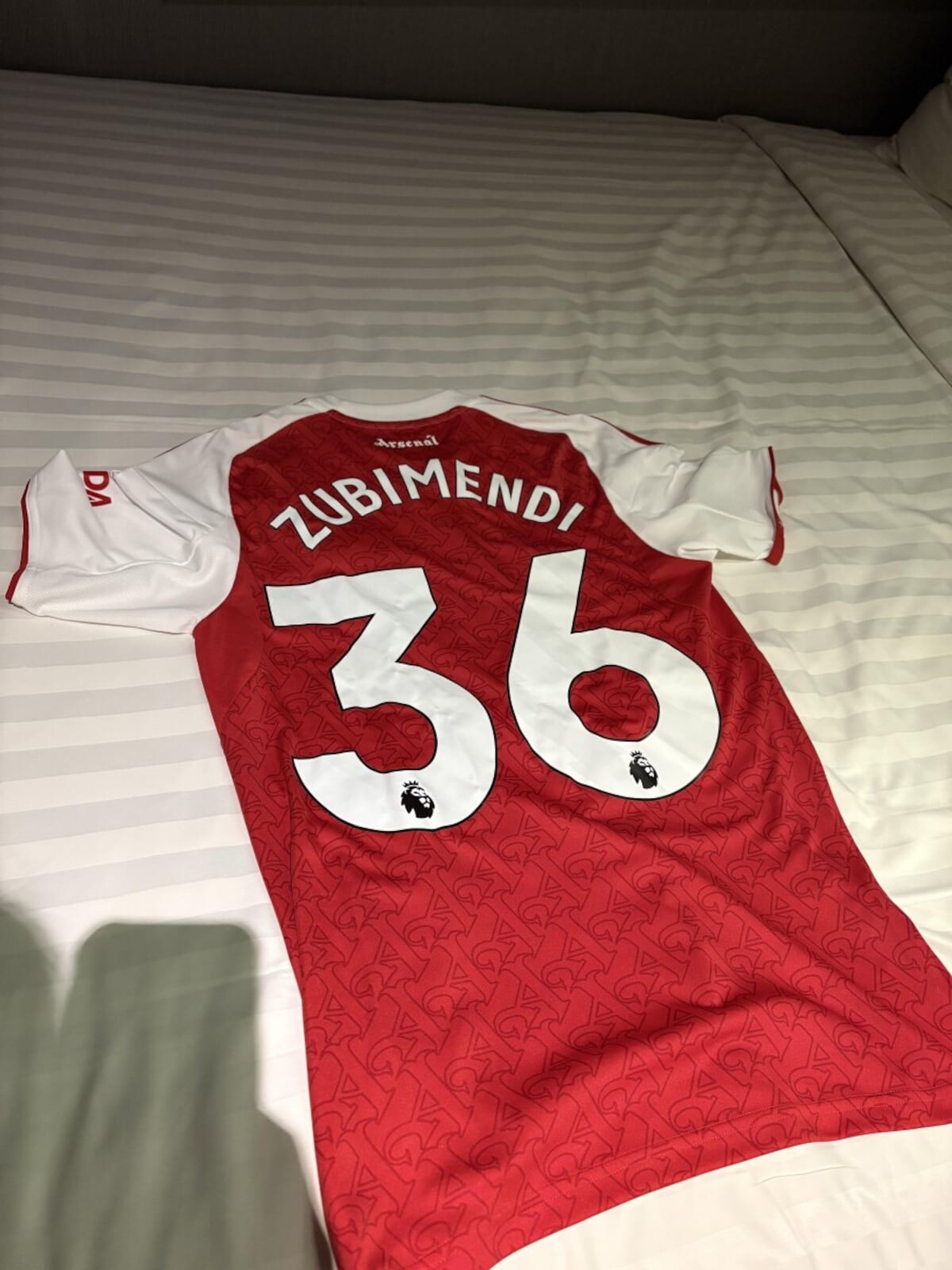 世界的クラブ「アーセナル」推し活で人生を豊かに！海外遠征も惜しまない30代女性の体験談を紹介！