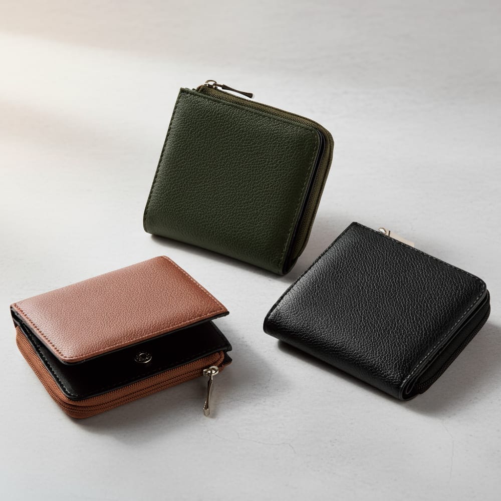 ワークマン「シュリンクタッチLF折り財布」