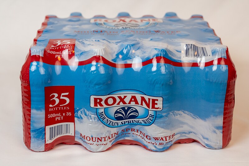 コストコの天然水なら1本22円「ロクサーヌ」！PB商品は18円でも水道水を使用